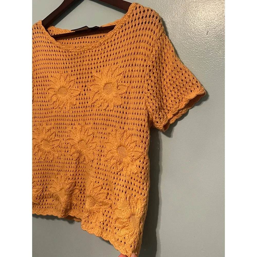 90s Floral Sun Crop Sweater Liz Claiborne Vintage Yellow M
